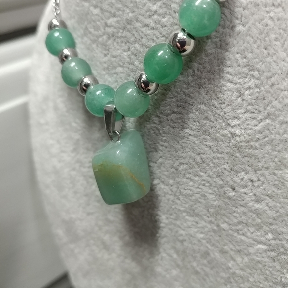Green Aventurine Necklace Natural Gemstone Pendant Stainless-Steel Chain Beaded - Picture 10 of 17
